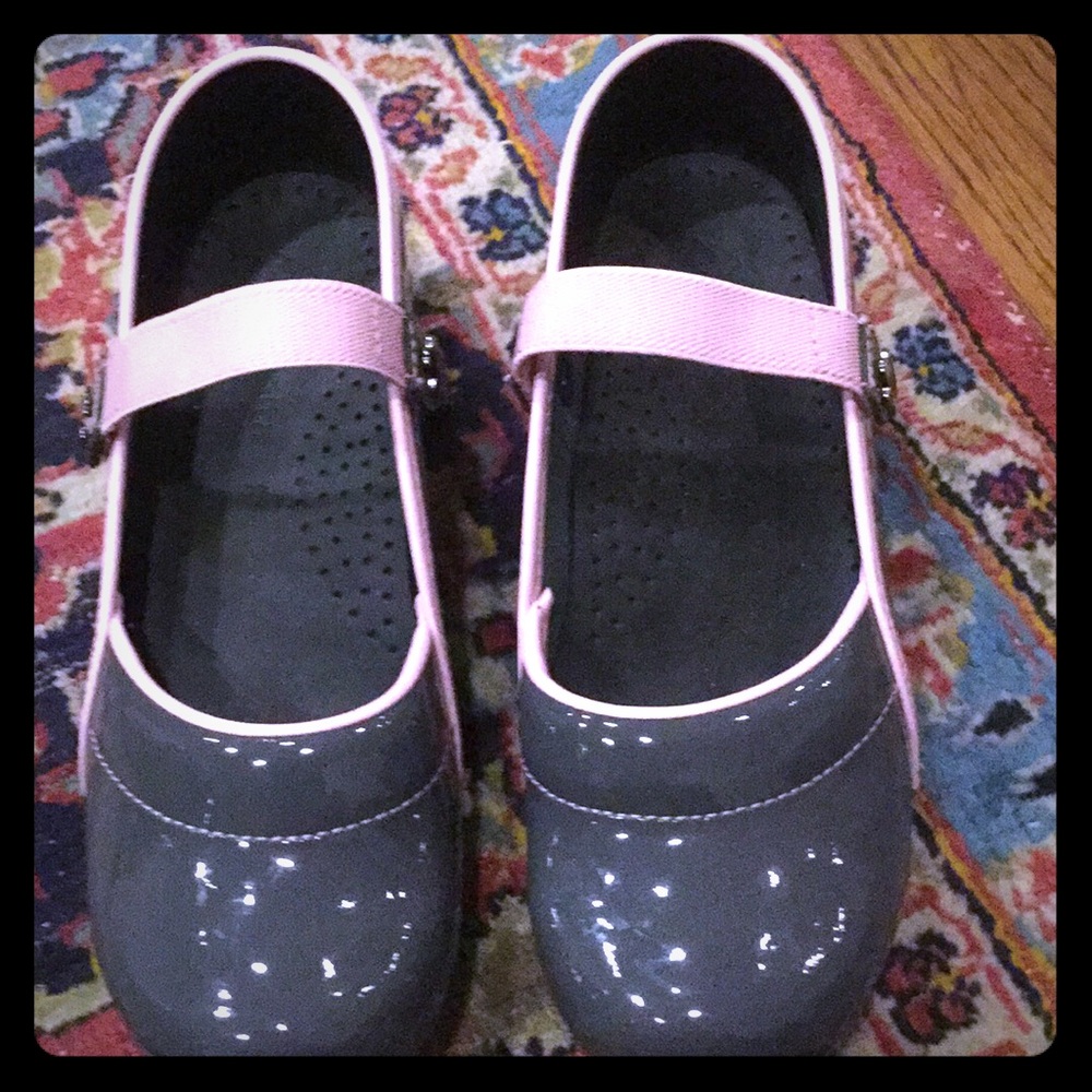 Sanita clogs size 38